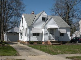 1186 Mayfield Ridge Rd, Mayfield Heights, OH 44124