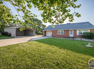 2300 SW Hodges Rd, Topeka, KS 66614