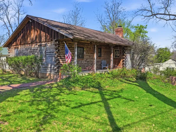702 High St, Arrow Rock, MO 65320