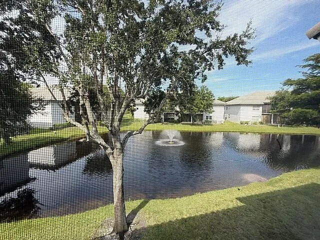 11563 Briarwood Cir #4 — Photo 13