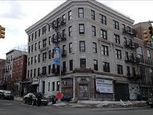 Rented by Spire Group | media 62