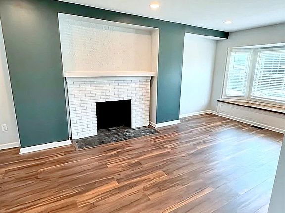3rd image of 750 Cottage Ave #750