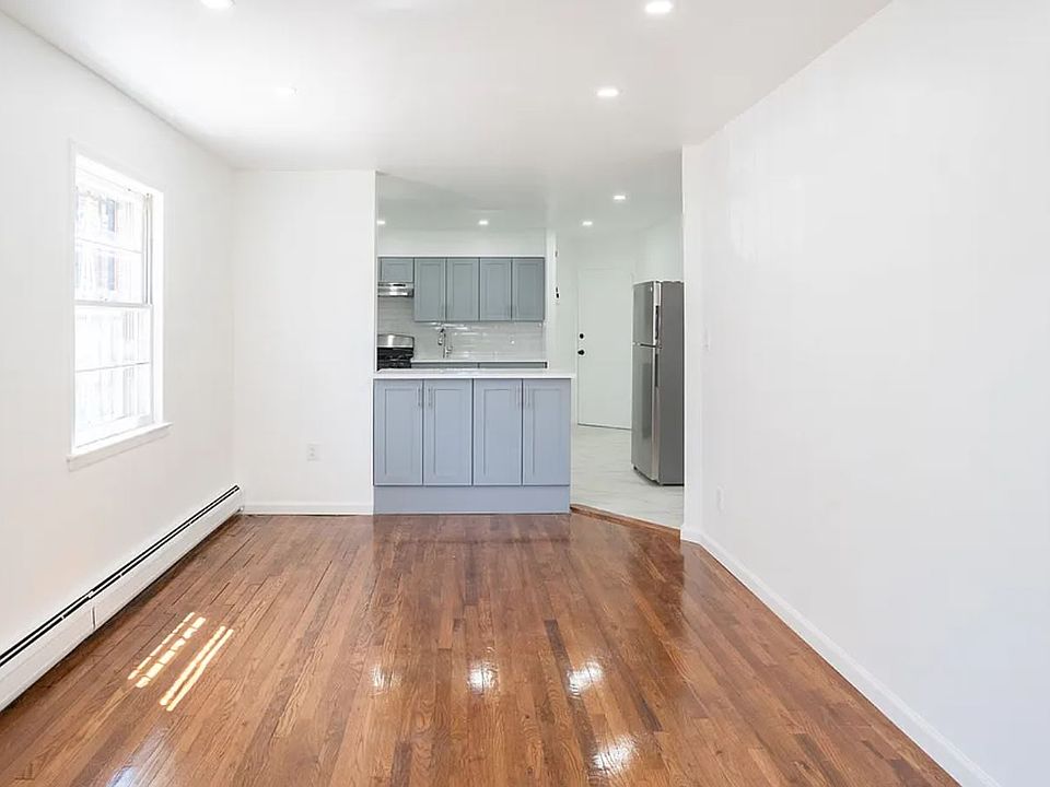 1st image of 49-19 31st Ave #1