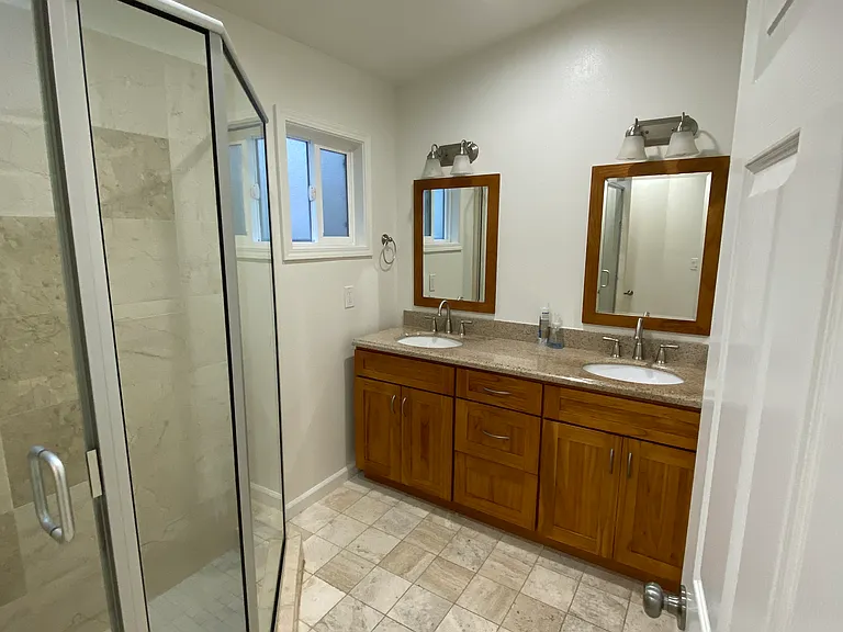 416 Emerson St — Photo 11