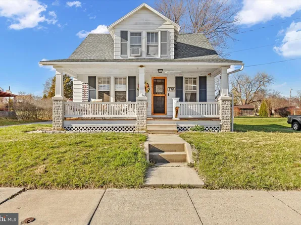 210 Charles Ave, Hanover, PA 17331