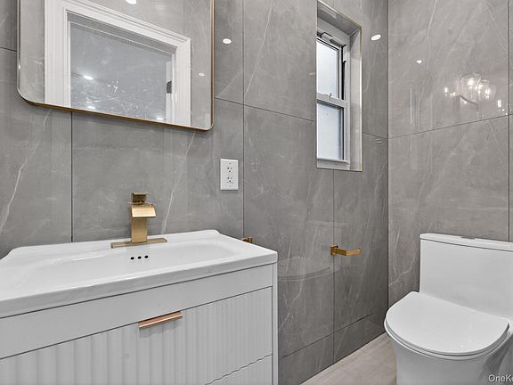 5th image of 4058 Murdock Avenue