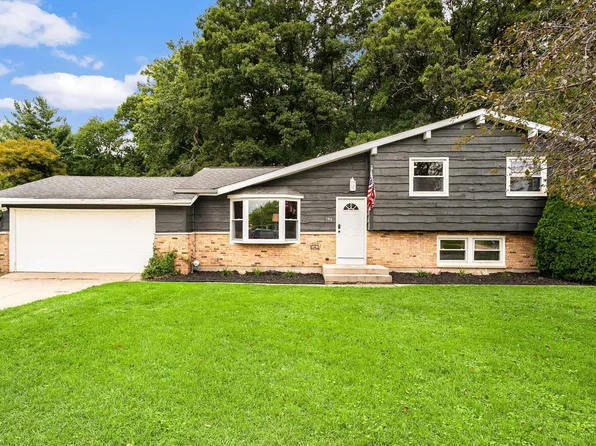 193 Lantern Dr NW, Comstock Park, MI 49321