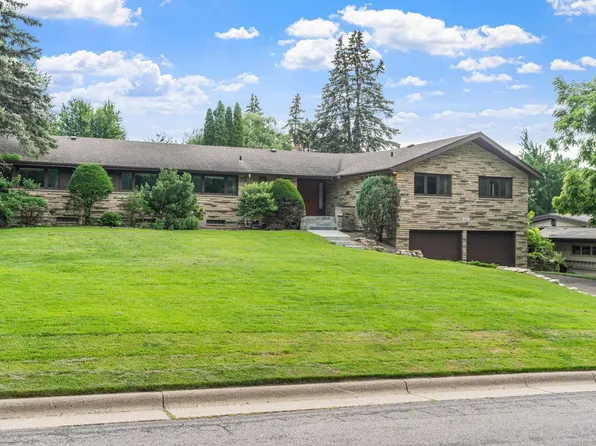 2160 Upper Saint Dennis Rd, Saint Paul, MN 55116