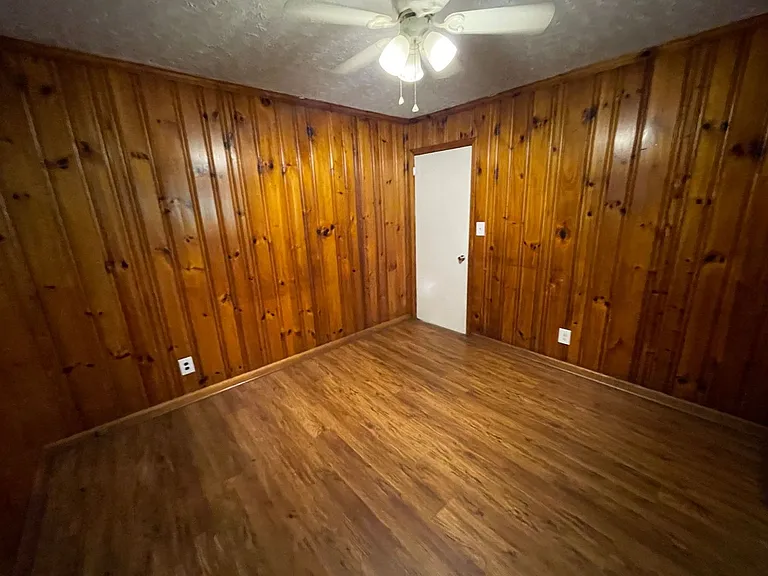 709 Branton Dr — Photo 11