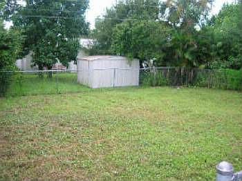 5th image of 1940 SW 63rd Ter