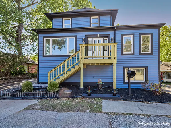 5 Hilltop Ave, Fox Lake, IL 60020
