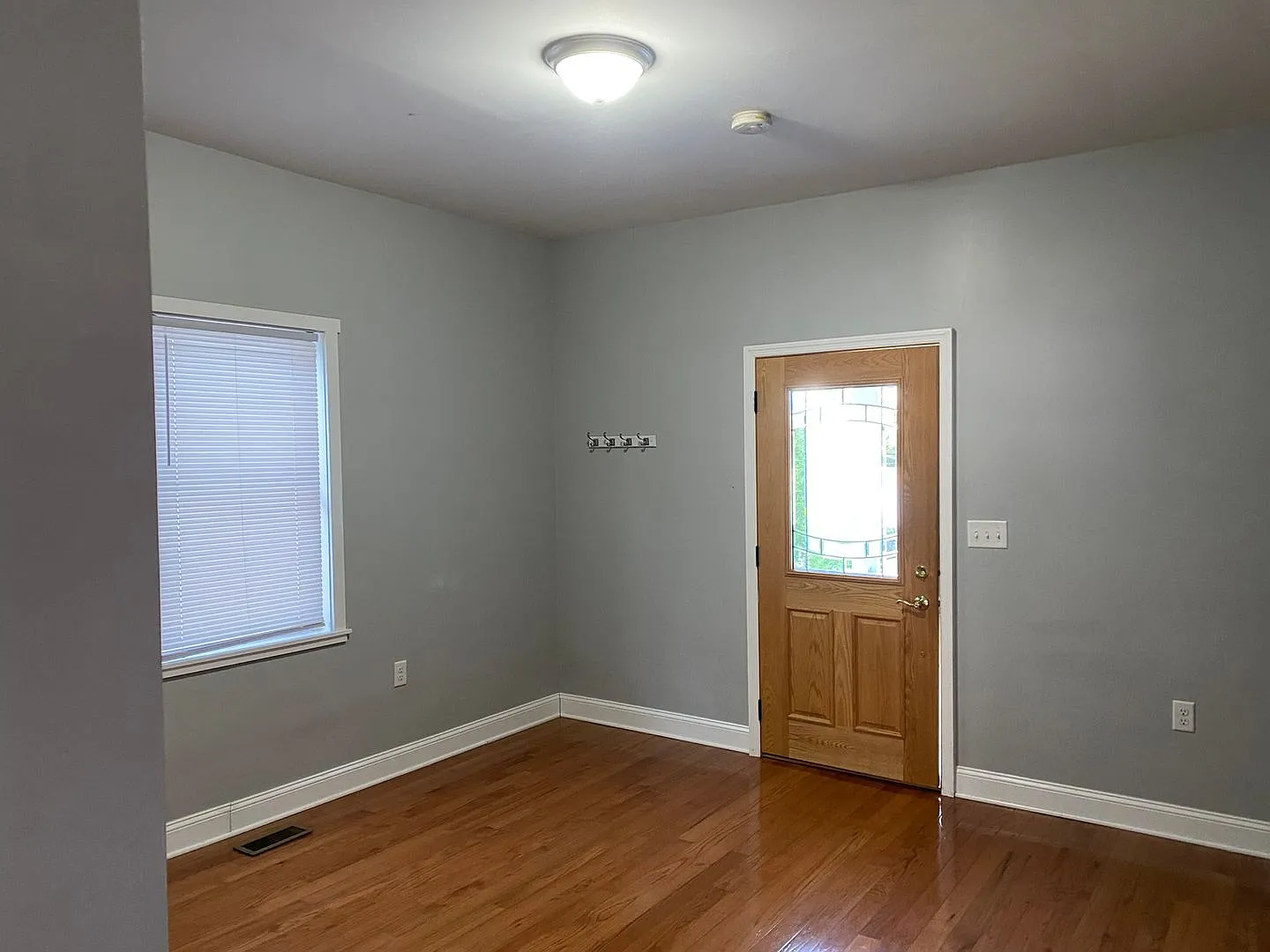 Findley Ave 2640 Onc Howard — Photo 2