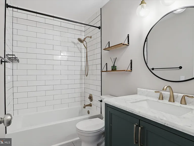 423 Foxridge Dr SW — Photo 38