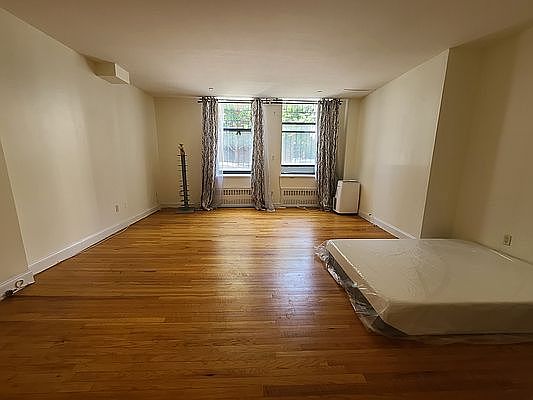 5th image of 29 Tiffany Pl #1FF