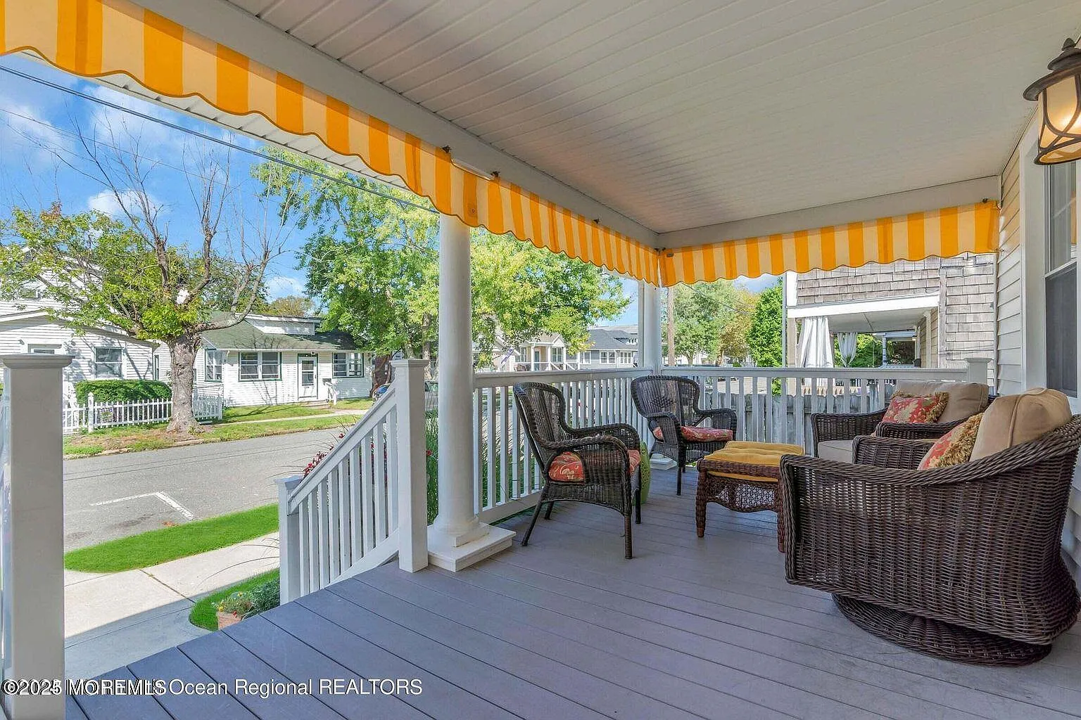 3 bed, 2.5 bath, 1398 sqft, $4,500 — Photo 3