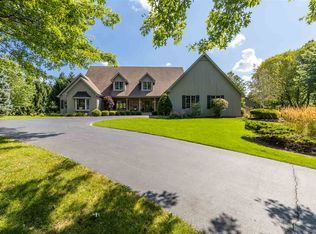 11047 Crockett Rd, Roscoe, IL 61073