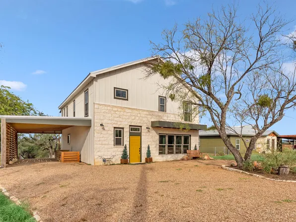 6810 River Oaks Drive, Kingsland, TX 78639