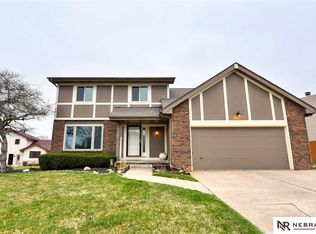 5262 N 110th Avenue Cir, Omaha, NE 68164