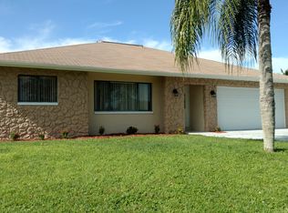 610 SE 26th St, Cape Coral, FL 33904