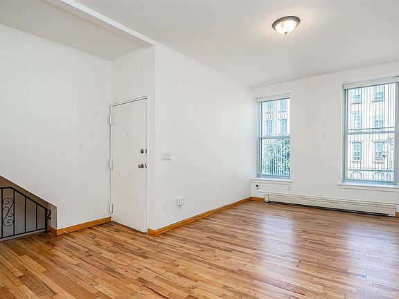 5th image of 545 Bramhall Ave #1A