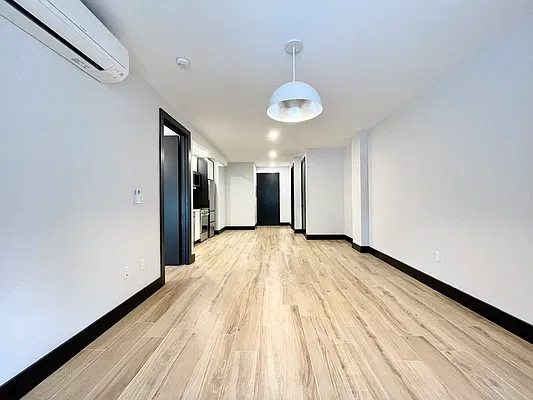 Rented by ERNY LLC | media 7