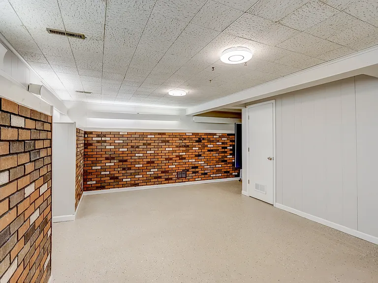 1236 Pam Anne Dr — Photo 35