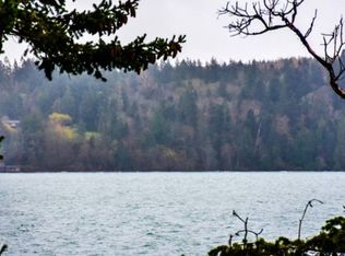 8266 Oyster Shell Ln, Anacortes, WA 98221