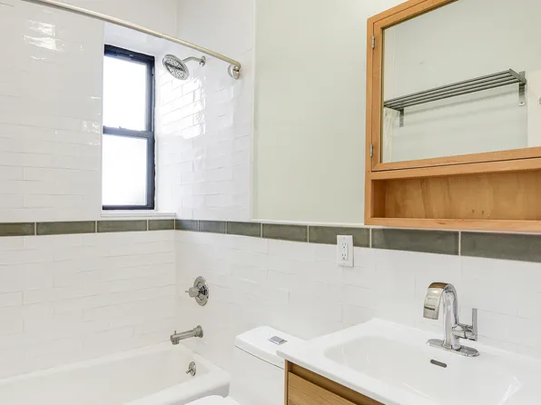 467 Pacific Street image 7 of 8