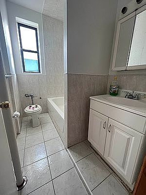 4th image of 168-10 Crocheron Ave #3C