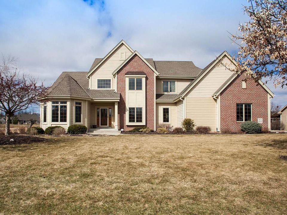 1st image of W173N5331 Ravenwood Dr