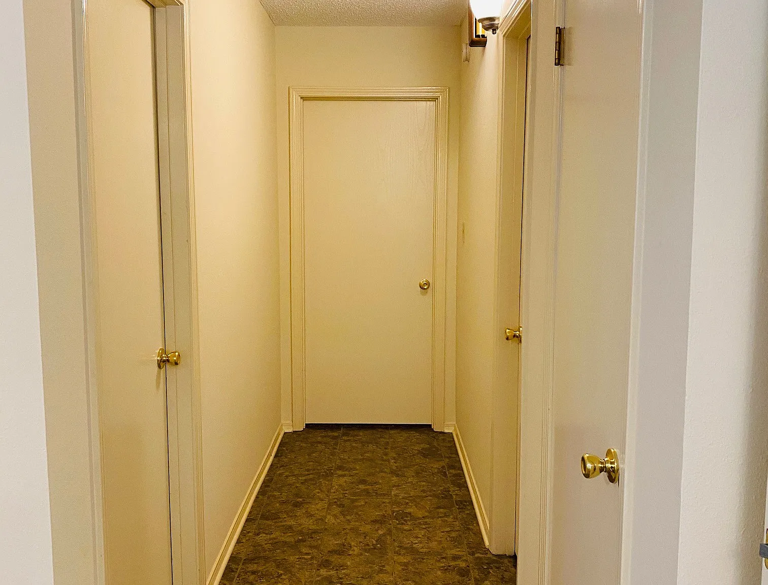 2 bed, 950 sqft, $1,050 — Photo 4