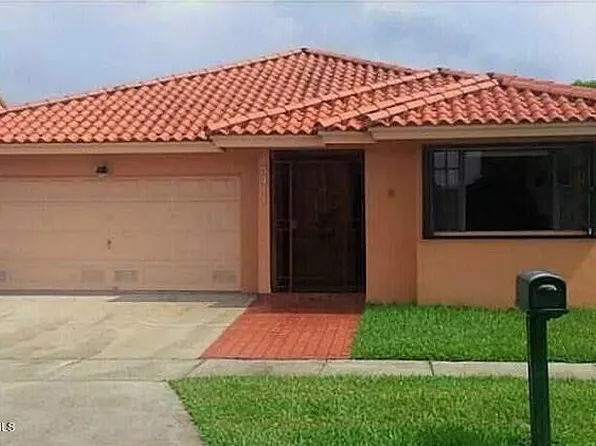 5471 SW 144th Ave, Miami, FL 33175