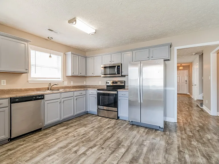 1625 Beaconcrest Cir — Photo 8