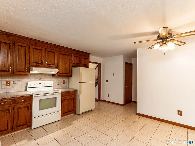 115 Brandegee Ln — Photo 10