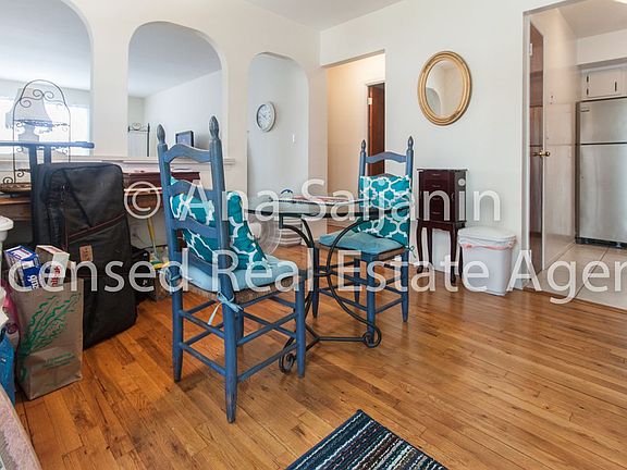 4th image of 15424 Locke Ave #1