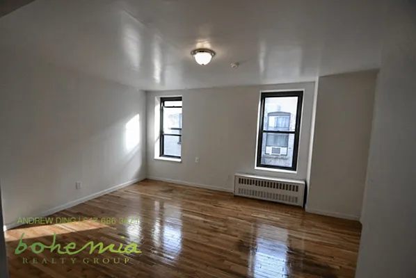 Rented by Bohemia Realty Group | media 17