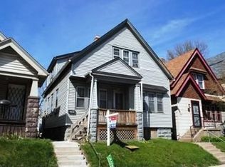 2555 N 35th St, Milwaukee, WI 53210
