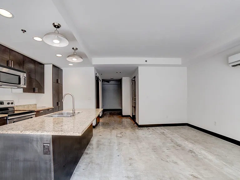 Vandever Lofts — Photo 26