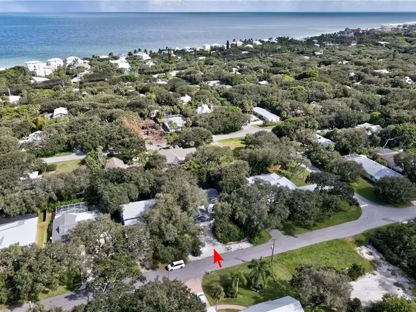 9530 Frangipani Dr, Vero Beach, FL 32963