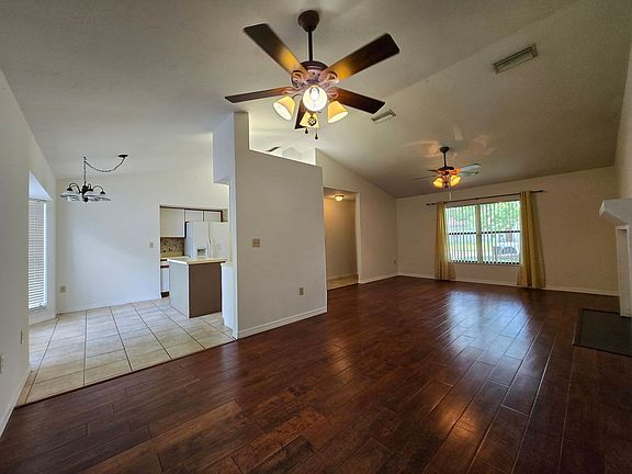 5th image of 2625 NW 52nd Ave