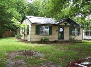 196 Sycamore Rd, Collierville, TN 38017