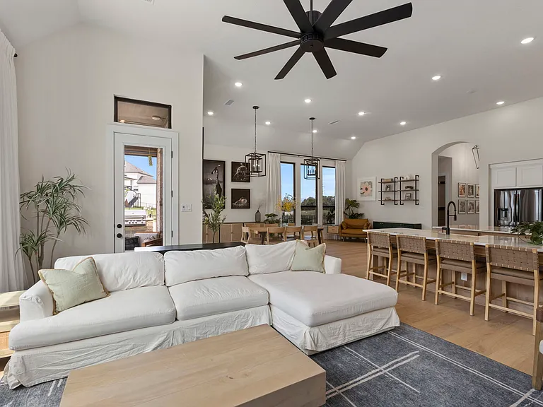 101 Corazon — Photo 4