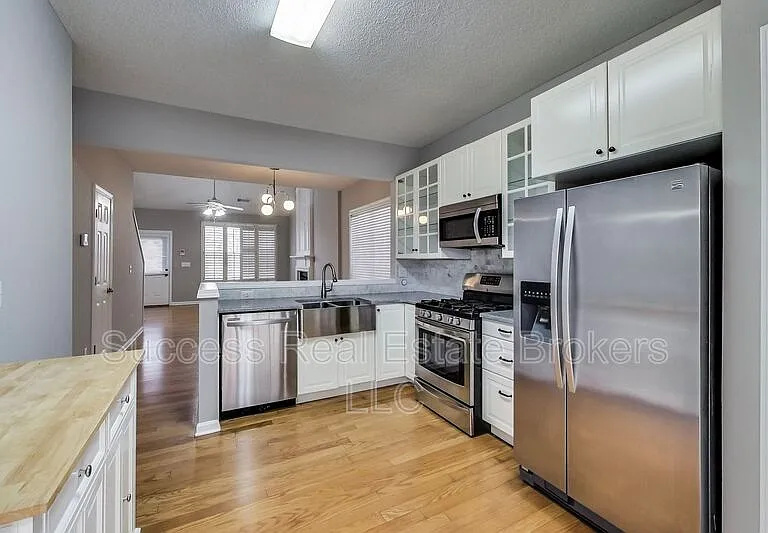 1645 Heyford Cir NW — Photo 5