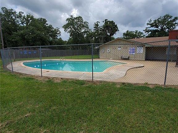 3rd image of 510 Kiowa Dr