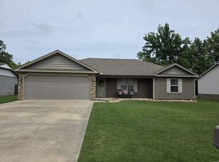 82 Sundale Cir, Paragould, AR 72450