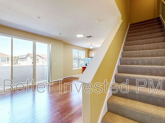 5th image of 950 Campoy St Unit 207