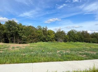 426 Westwood Dr, River Falls, WI 54022