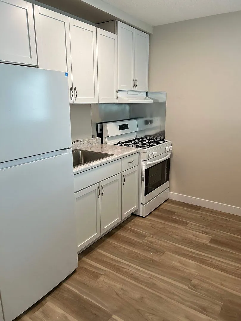 2119 Arbor (Omaha,NE) — Photo 3
