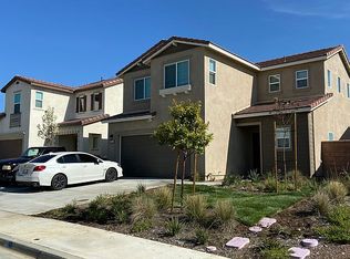 1039 Raven Ct, Calimesa, CA 92320