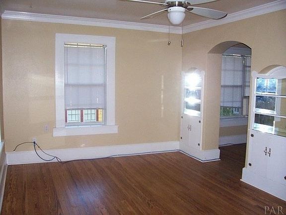 5th image of 105 W Moreno St